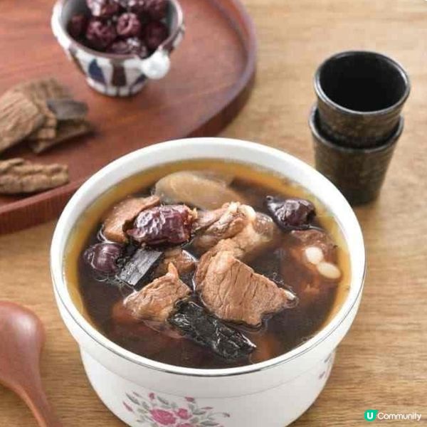 秋冬湯水食譜 (6)｜桑寄生杜仲栗子豬骨湯