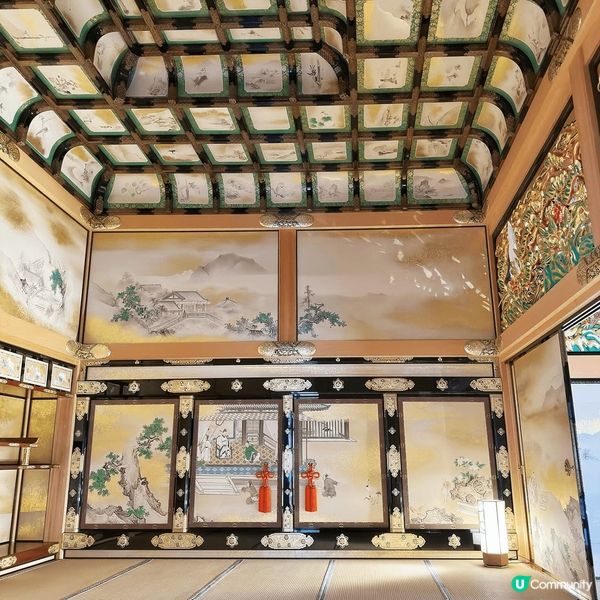 ??名古屋城堡係名古屋市嘅著名景點，佢建於1612年，係德川...