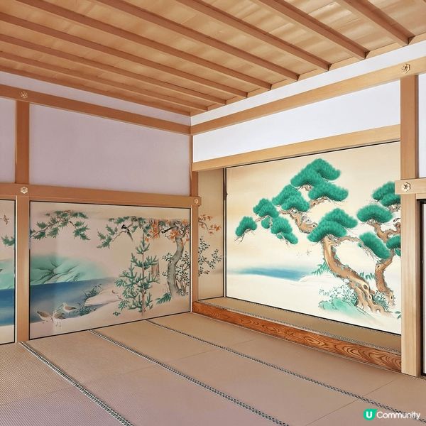 ??名古屋城堡係名古屋市嘅著名景點，佢建於1612年，係德川...