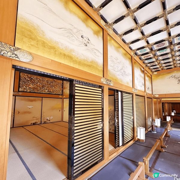 ??名古屋城堡係名古屋市嘅著名景點，佢建於1612年，係德川...