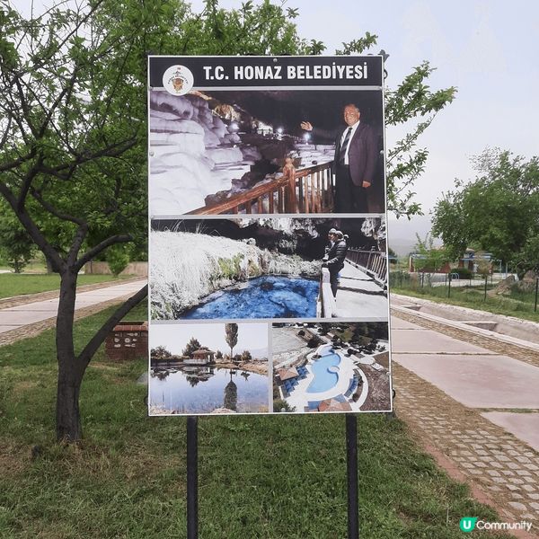 與作為世界文化遺產的棉花堡相比，地下棉花堡 (Kaklik ...