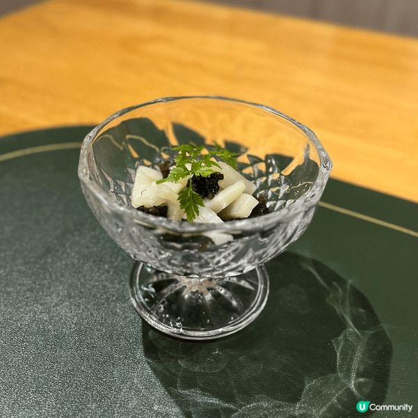 中環巷仔入面隱藏一間fusion菜餐廳，食嘢之餘仲可以體驗廚...