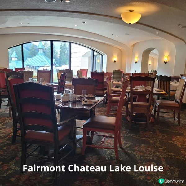 維多利亞式的古堡洒店，面對露易斯湖，撩動人心，享用午餐，超正