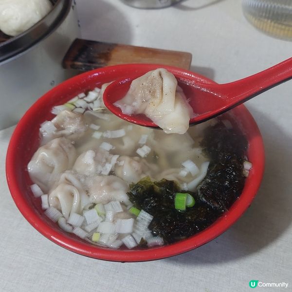 文登區桔子酒店樓下，毛家灌湯包😋