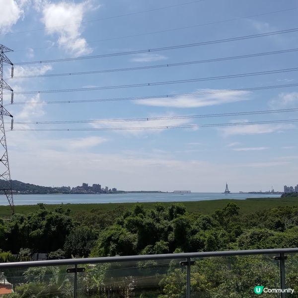 台北輕軌之旅，淡水河美景盡收眼底！🚇🌊