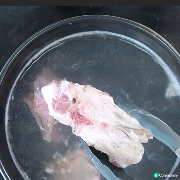 海底椰木瓜豬骨湯