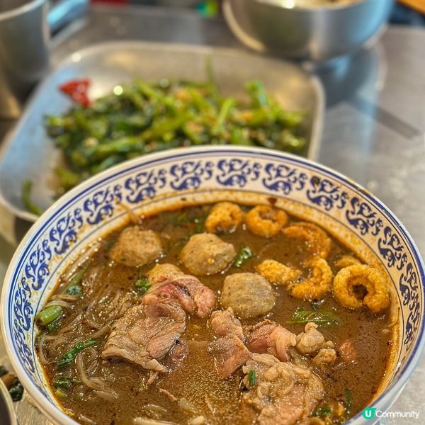 睇到YouTube有人介紹佐敦呢間排隊人氣泰國菜｢泰排檔｣,...