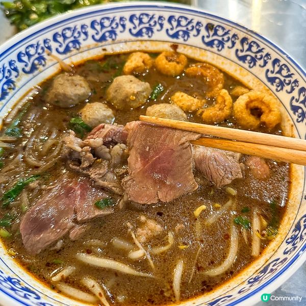 睇到YouTube有人介紹佐敦呢間排隊人氣泰國菜｢泰排檔｣,...