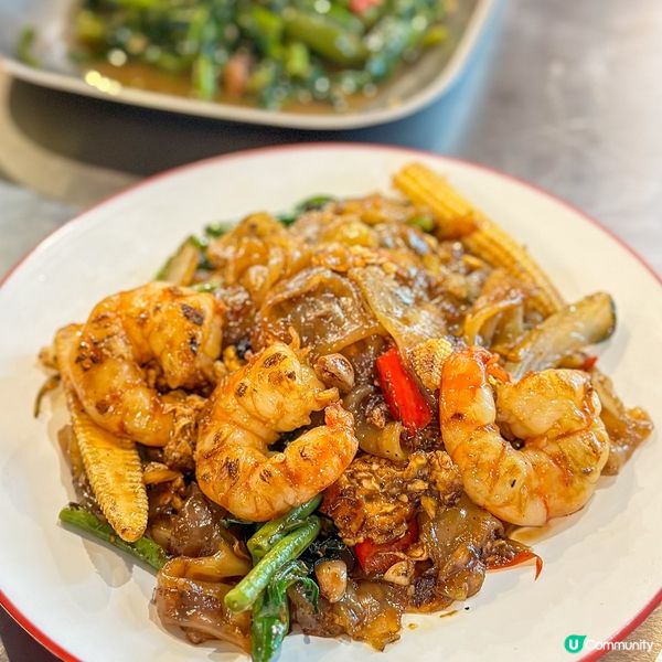 睇到YouTube有人介紹佐敦呢間排隊人氣泰國菜｢泰排檔｣,...