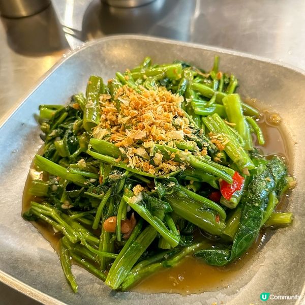 睇到YouTube有人介紹佐敦呢間排隊人氣泰國菜｢泰排檔｣,...