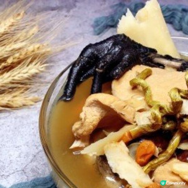 石斛花旗參竹絲雞湯

