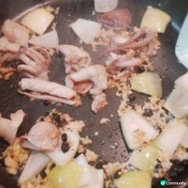 蒜蓉豆豉三色椒炒魷魚
