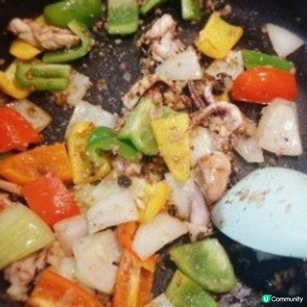 蒜蓉豆豉三色椒炒魷魚
