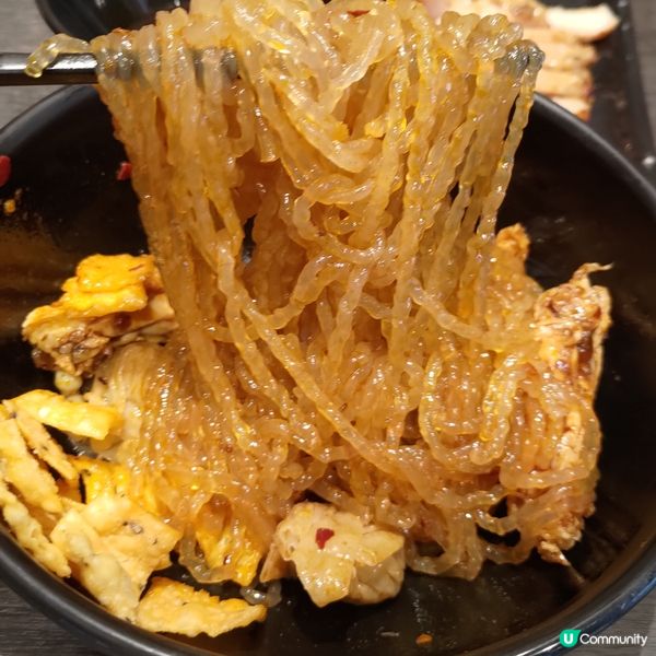 ## 譚仔三哥必食三酸撈薯粉🌶️ 自己撈更開心！