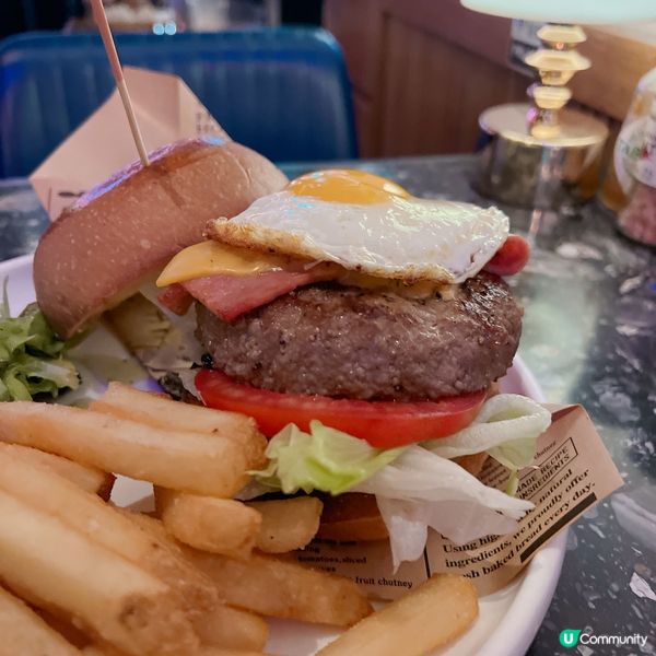 寶勒巷酒吧餐廳 🍻 食飯睇馬 🐎