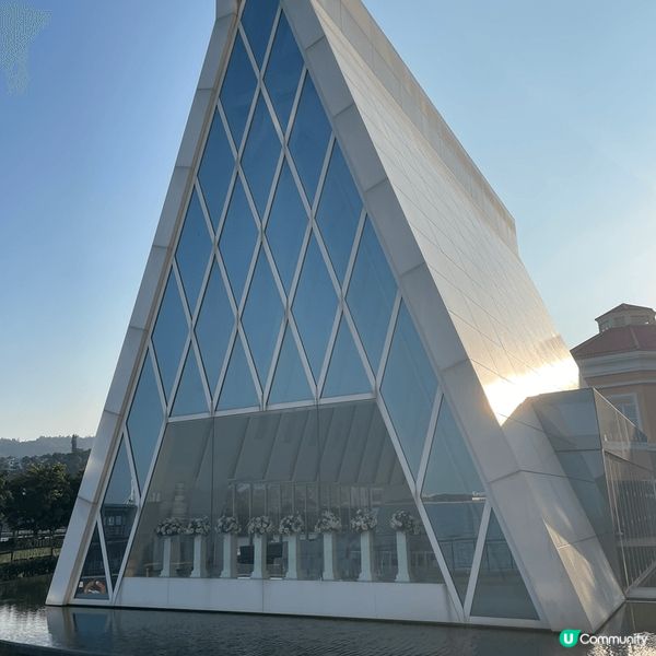 位於愉景灣嘅教堂係不少情侶打卡嘅地點，簡單得黎好靚，附近又近...