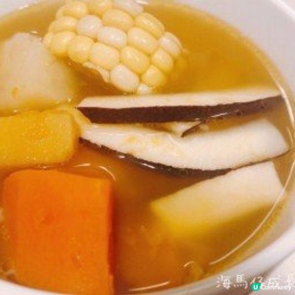 南瓜印度椰子紅蘿蔔粟米湯

