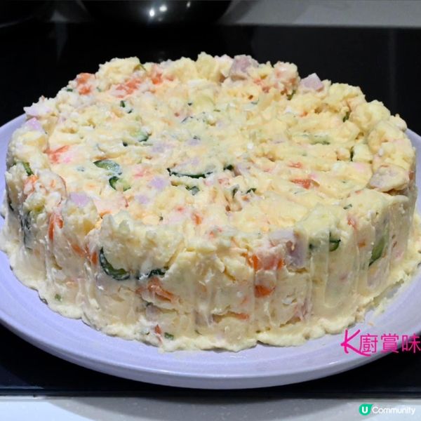 花點心思給不愛吃甜食的另一半 沙律也能變成創意的生日蛋糕