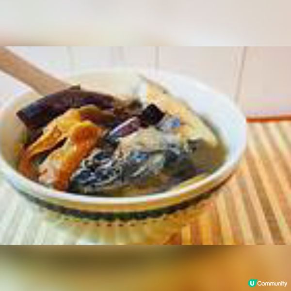 藥膳推薦：木耳百合烏雞湯