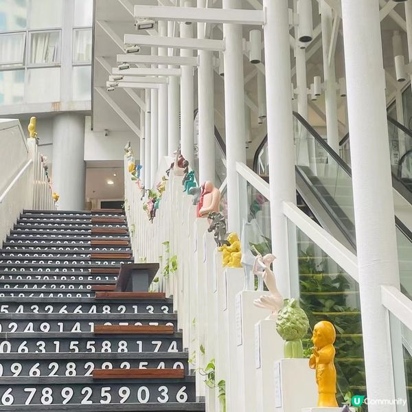 假日街啱假日行