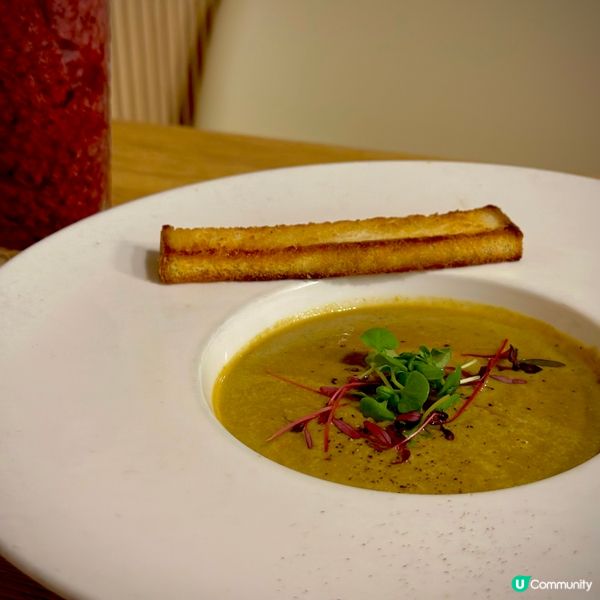 工廈裡精心製作的日式fusion菜🤩