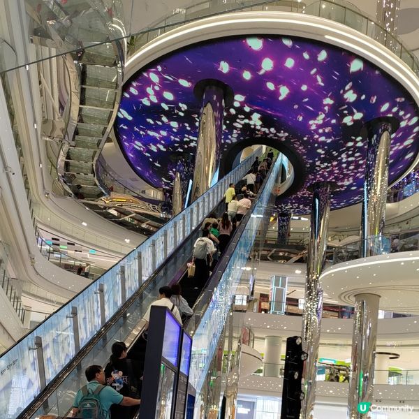 深圳必去打卡熱點🔥太空科技設計🚀最長最高室內扶手電梯💜