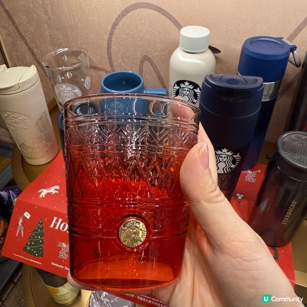 Starbucks 都換左聖誕節🎄既水杯啦