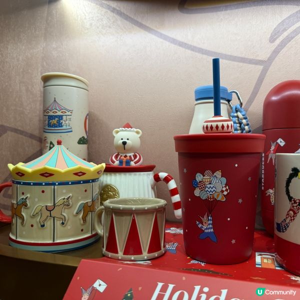 Starbucks 都換左聖誕節🎄既水杯啦
