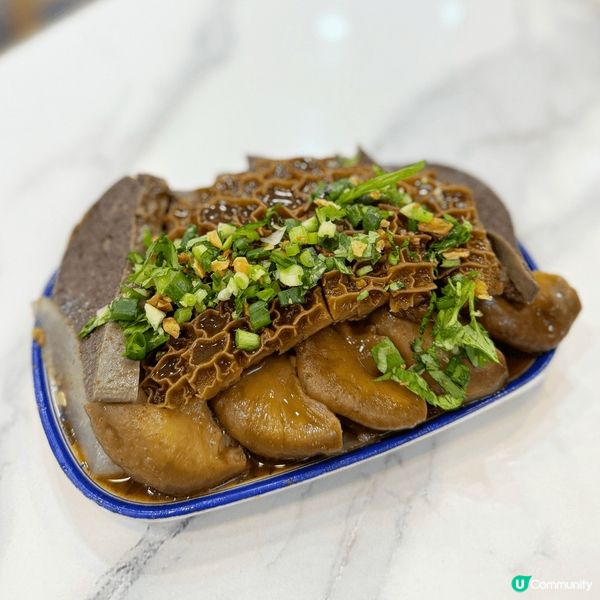 朋友外國返嚟,好掛住食粉麵,就帶佢去左元朗著名唧潮州大勝牛雜...