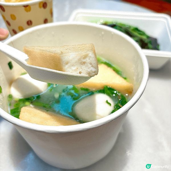 除粥燒賣魚蛋能代表香港地道美食，另一款一定是彈牙魚蛋粉！