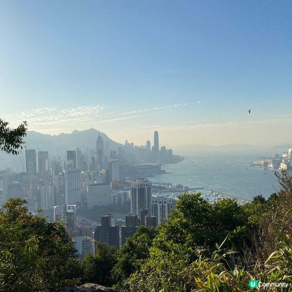 ## 港島短途行山路線推介⛰️ 寶馬山紅香爐峰打卡靚景💜