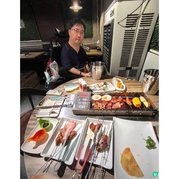 觀塘工廈任飲任食自轉串燒