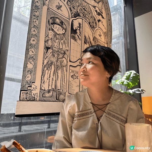 啟岸巷子位於土瓜灣同何文田地鐵站之間，雖然係位於新建私人屋苑...