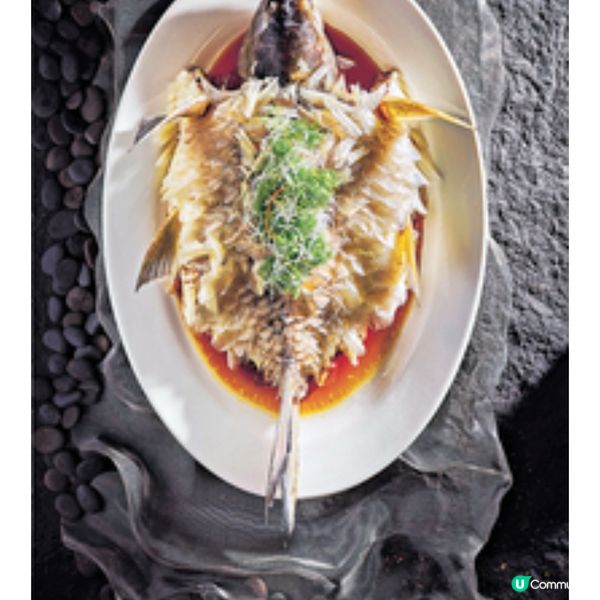 醇醪入饌吊出佳餚鮮味茅台火焰 脆皮雞脆嫩醬香