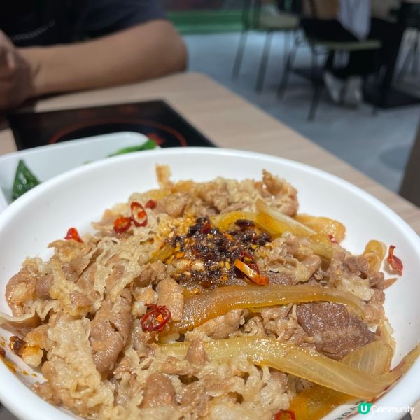  牛魔王飯正宗！🤤 唔係學生都可以用學生優惠 