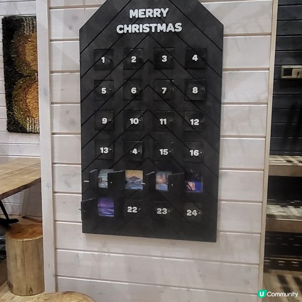 芬蘭赫爾辛基機場的聖誕佈置