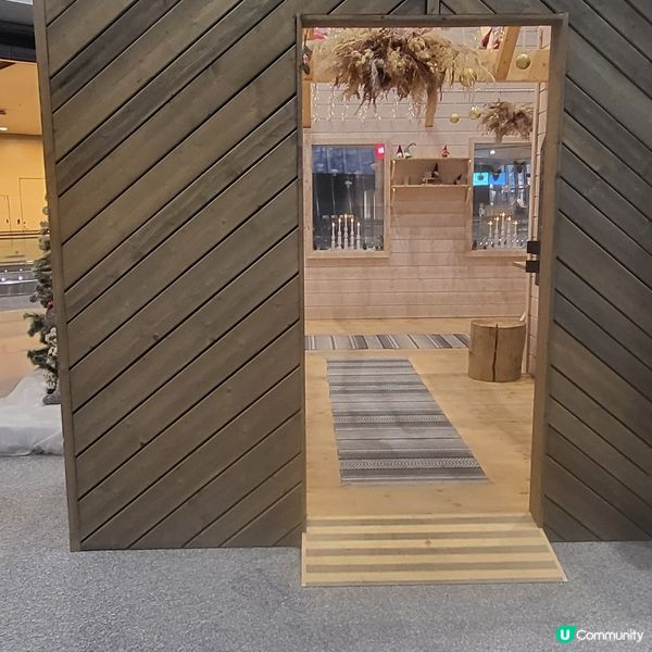 芬蘭赫爾辛基機場的聖誕佈置