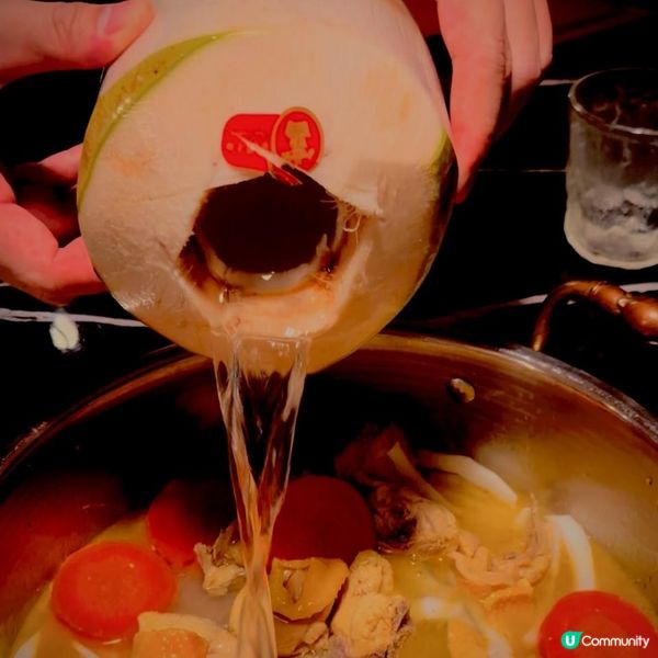 專人主理鑊氣十足火焰三椰雞鍋🐥