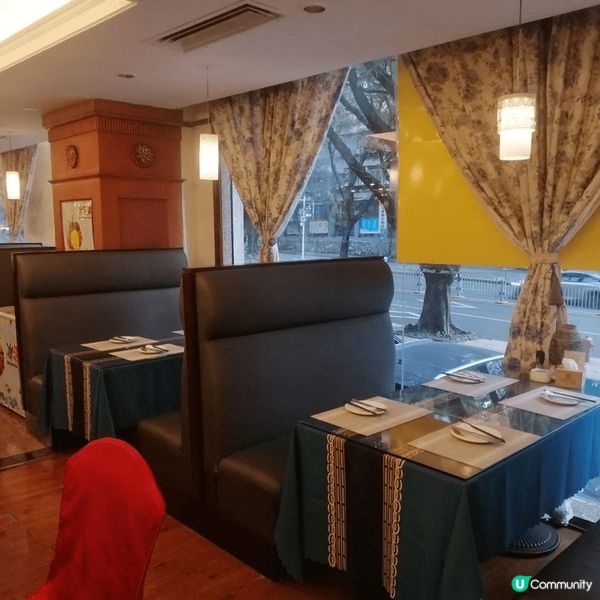 紅嶺路長城酒自助晚餐，$88人仔一位，5:15到一人可坐4人...