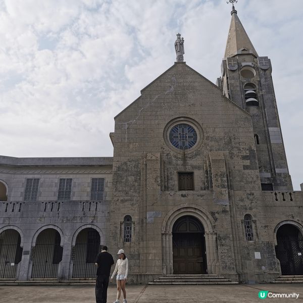 澳門主教山教堂，企係教堂期面可以望到澳門塔風景。入到教堂裡面...