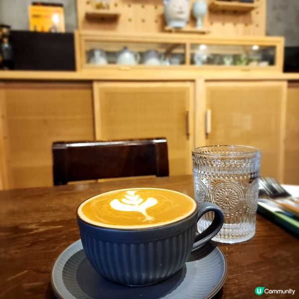 西營盤📍香港虹吸亞軍咖啡師座鎮cafe