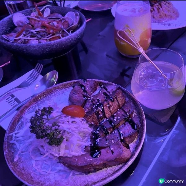 ## 深水埗必去型格酒吧餐廳🍻🥂夜光燈下打卡一流💜