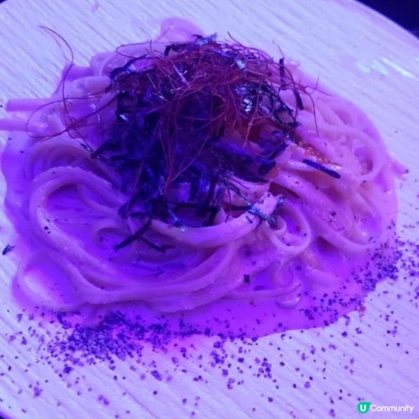 ## 深水埗必去型格酒吧餐廳🍻🥂夜光燈下打卡一流💜