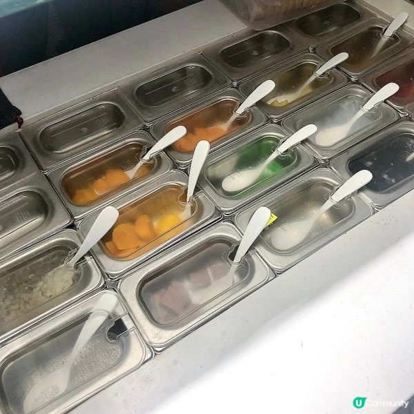 🍦旺角配料隨心加 人均三十蚊配料加滿乳酪雪糕