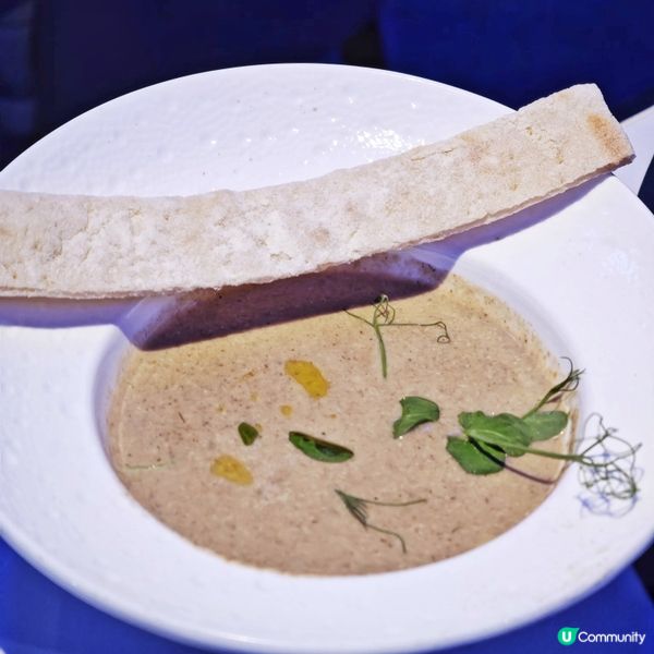 慶祝🎉一流🌌星空🌠主題🍽️餐廳