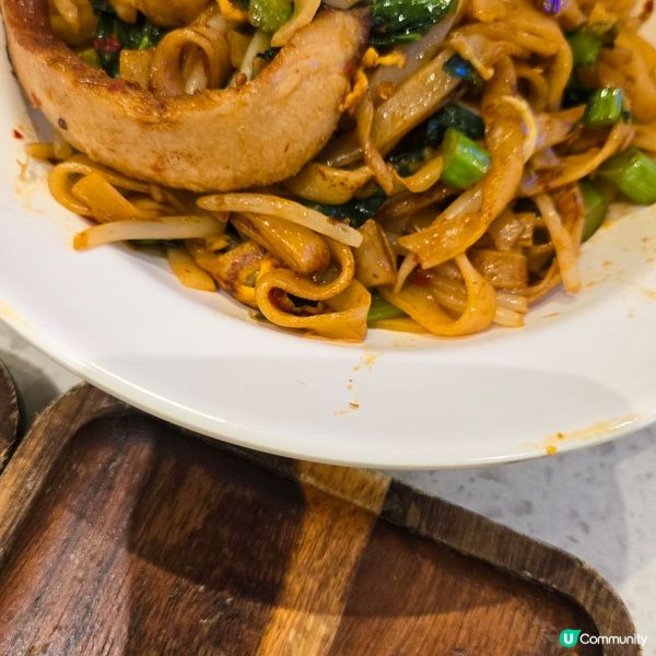 芝士火腿手抓餅配香脆薯條