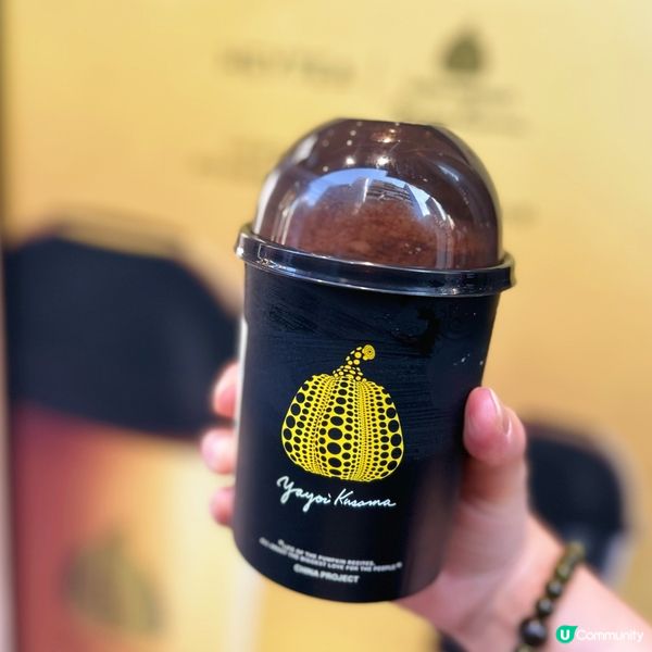 喜茶聯乘草間彌生新品💛