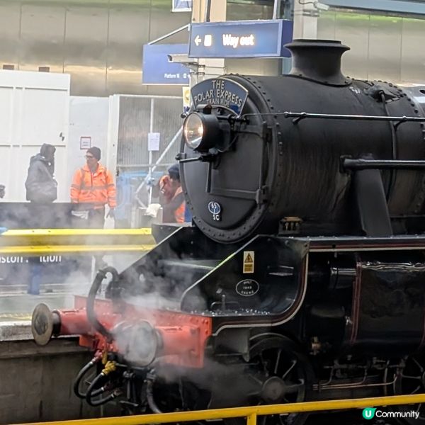 🐤倫敦驚現電影火車The Polar Express 🎄
