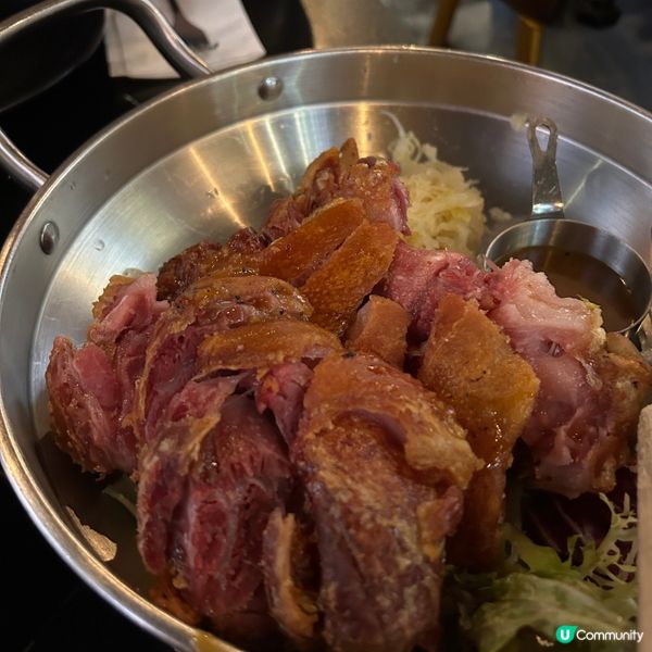 德國脆皮鹹豬手 