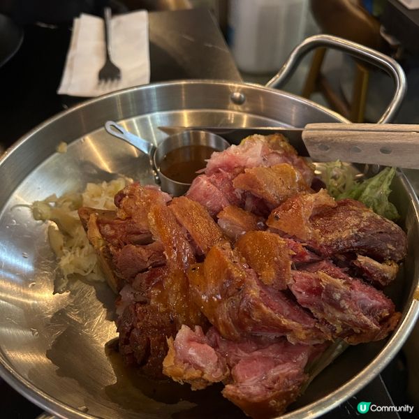 德國脆皮鹹豬手 